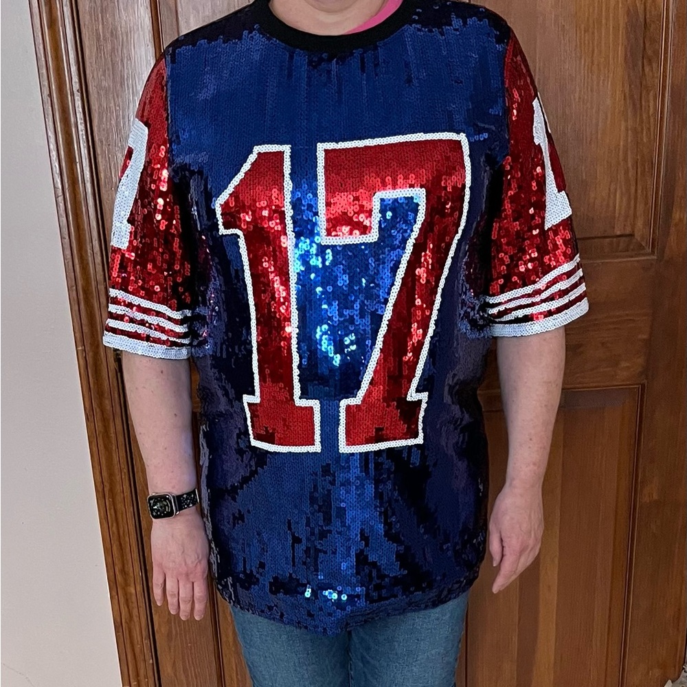 HEY BILLS FAN! ❤️🏈💙 NWOT Buffalo 17 sequin jersey - free shipping